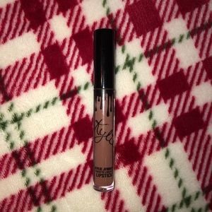 Kylie Jenner Mate Lipstick